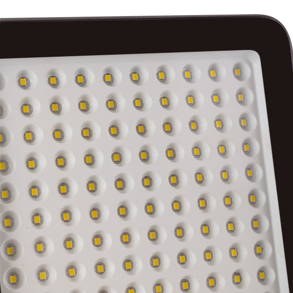 Projetor LED para exterior 100W 11000Lm IP66 6000ºK 120º