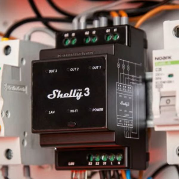 Shelly PRO 3 WiFi + Ethernet para calha DIN