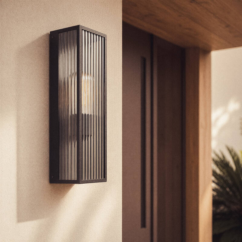 Aplique de Parede Exterior Metal e Vidro Taiga