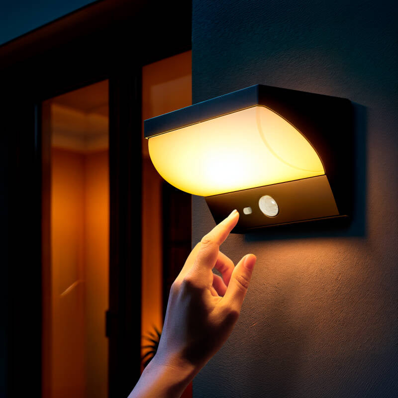 Aplique de Parede Exterior Solar LED 5W Alumínio com Sensor de Movimento Goran