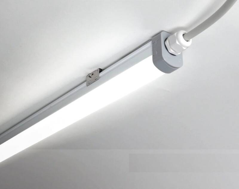 Armadura Hermética LED 50W 150 cm ECO Damp Proof IP65 LEDVANCE 4058075066496