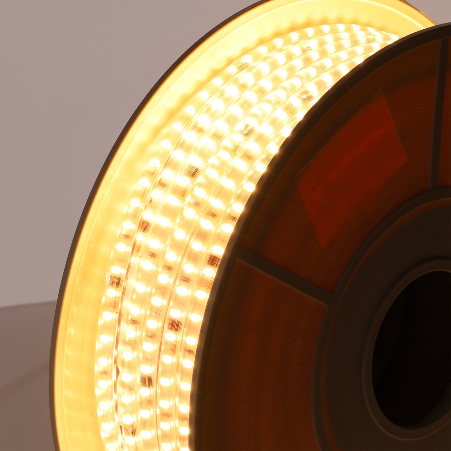 Fita de 120 LEDs/M 1500Lm/M 6000ºK SMD2835 Difusor Microprismático Auto-retificado 220VAC IP65 x50M 40.000H