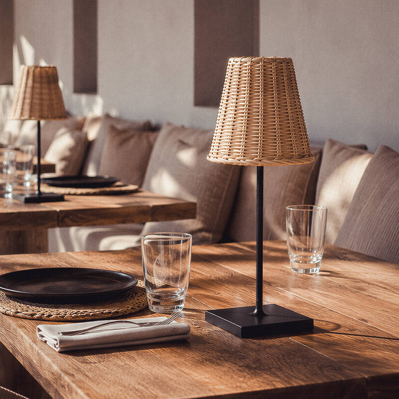 Candeeiro de Mesa LED Portátil para Exterior com Bateria USB Recarregável, em Alumínio e Rattan Medinilla