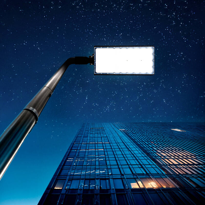 Luminária LED 100W Auroa 140 lm/W com Sensor Crepuscular