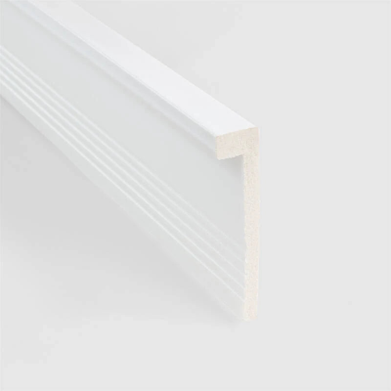 Moldura Rodapé Passa Cabos 2m Edge