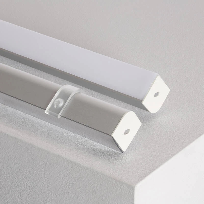 Perfil de Alumínio Esquina Triangular 2m para Fita LED até 20mm