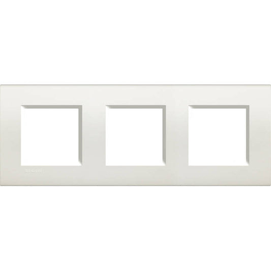 Placa Quadrada 3x2 Módulos BTicino Living Light LNA4802M3BI