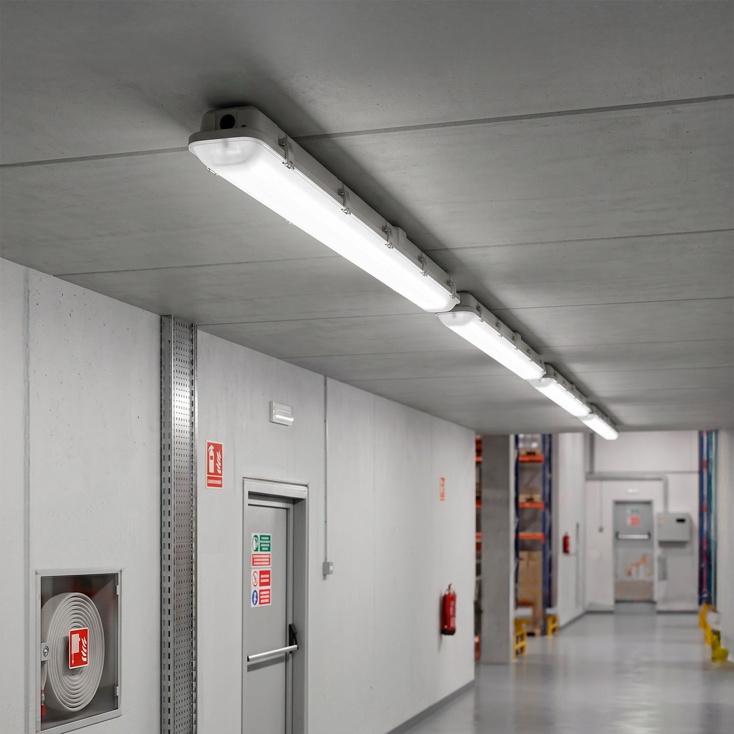 Kit de Emergência LED Impermeável e Interligável 40W 4800lm IP65 CCT (Temperatura de Cor Ajustável) 3000-6500K 110º Tridônico Re